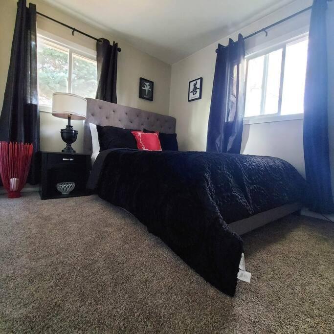 Cheerful 3 Bedroom House. Great Location Colorado Springs Luaran gambar
